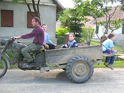 25. Mai, Landwirtschaftliches Trike, Ungarn