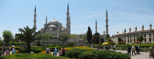 20.5.2006 - Istanbul - Sultan Ahmet (Blaue) Moschee,  Morgens