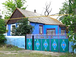 13.6.2006 - Blaue Häuser nördlich von Mikolajew