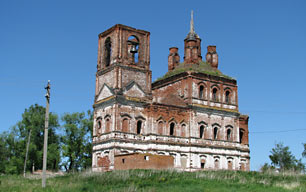 29.5.2009, verfallene Kirche bei Susdal